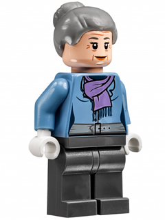 Aunt May, Light Purple Scarf